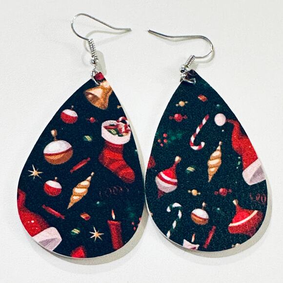 5 Pairs Assorted Christmas Earrings - Picture 6 of 6